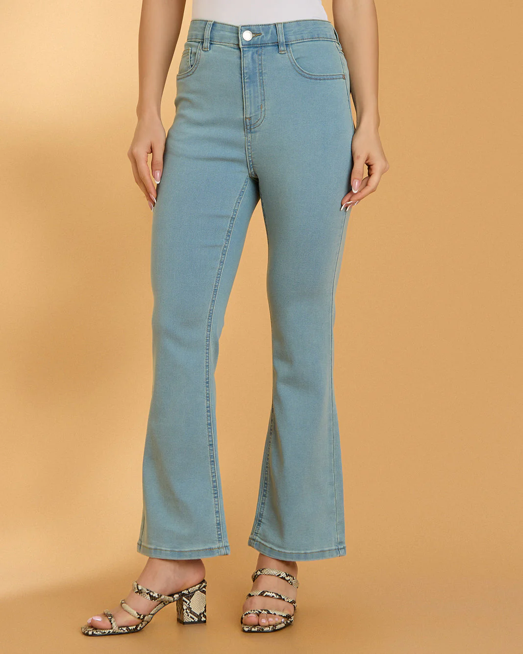 Women Jeans garment image